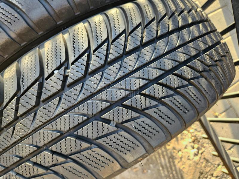 Bridgestone 215/65 R17 Sve sezone