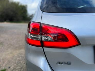 Stop svetlo levo unutrasnje za Peugeot 308 od 2014. do 2021. god.