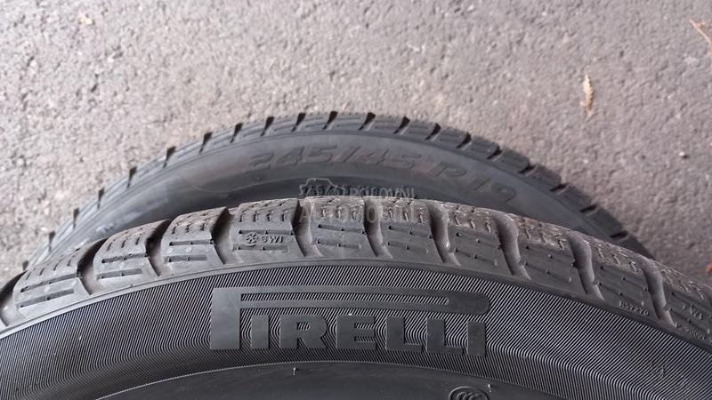 Pirelli 245/45 R19 Zimska