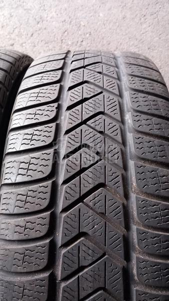 Pirelli 245/45 R19 Zimska
