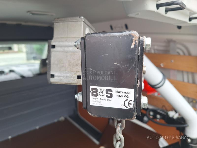 Volkswagen Caddy 1.6 TDI sa KRANOM