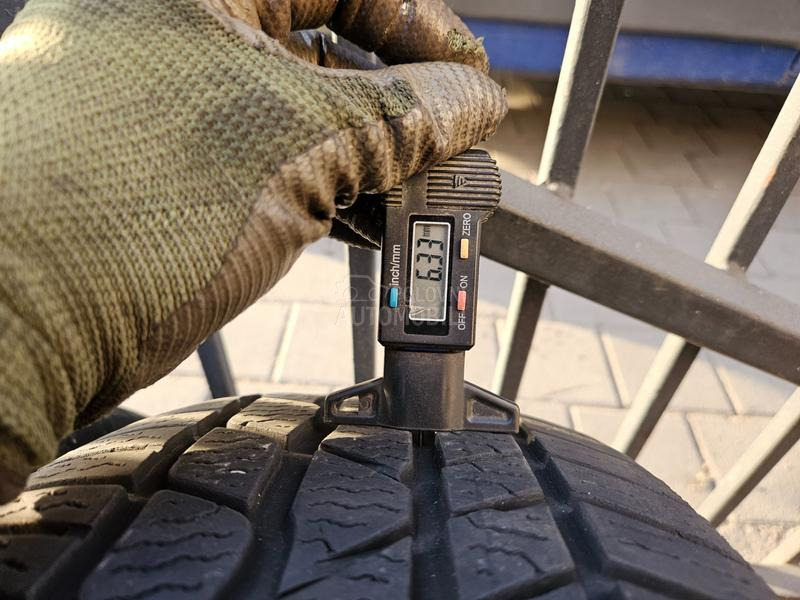 Continental 215/60 R17 Sve sezone