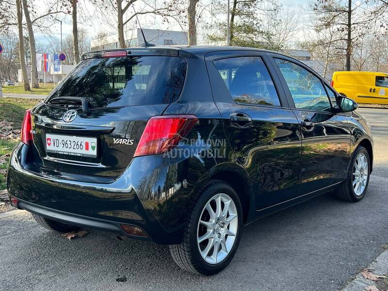 Toyota Yaris 1.33 TREND  CH
