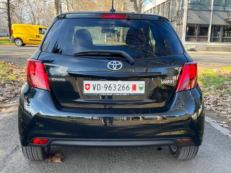 Toyota Yaris 1.33 TREND  CH