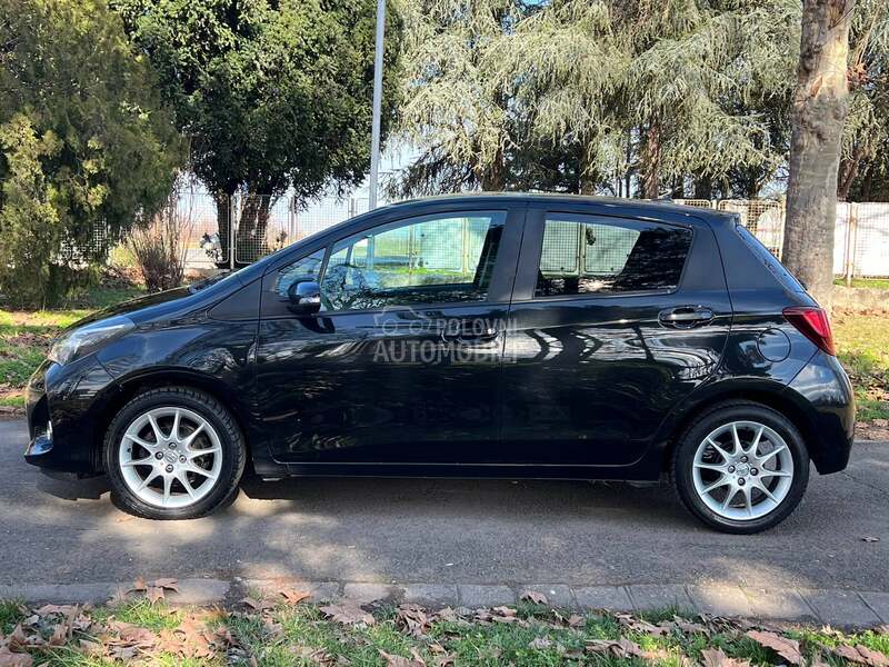 Toyota Yaris 1.33 TREND  CH