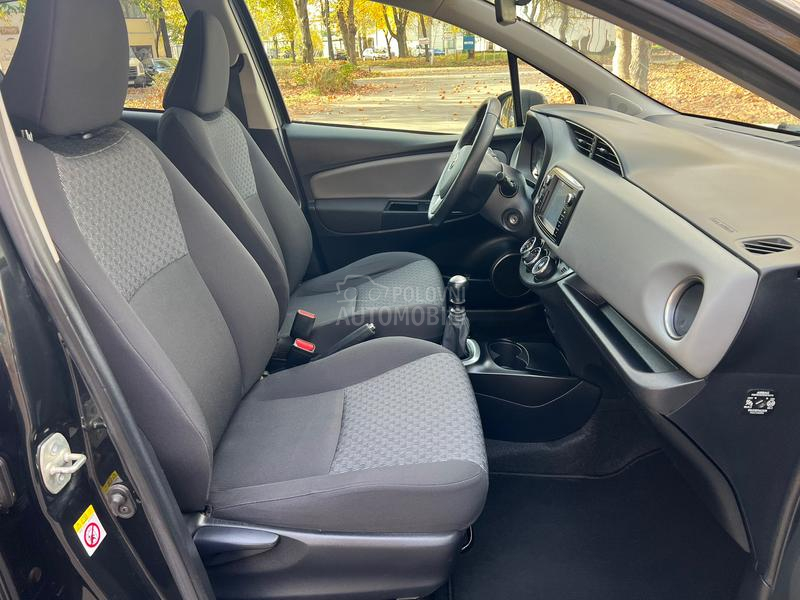 Toyota Yaris 1.33 TREND  CH