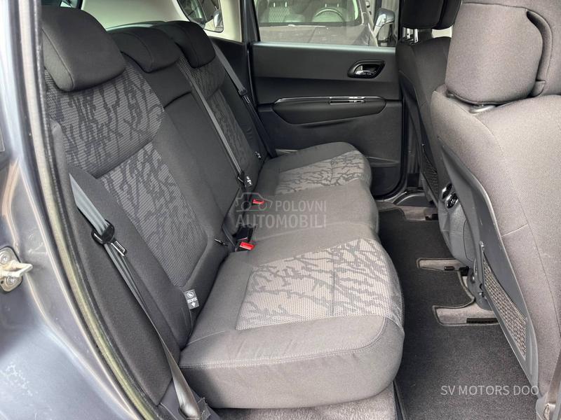 Peugeot 3008 1.6ehdi 112