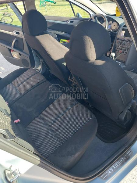Peugeot 407 