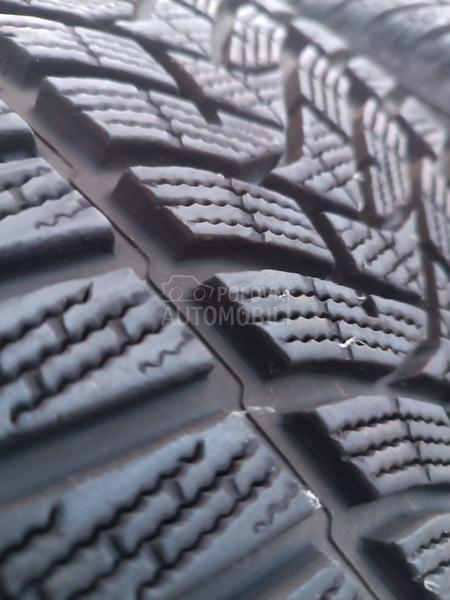 Dunlop 235/45 R18 Zimska