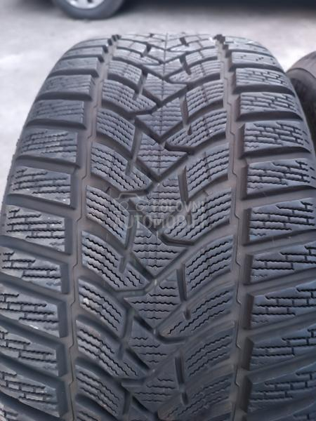 Dunlop 235/45 R18 Zimska