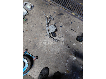 Motor brisaca za Renault Espace od 1998. do 2003. god.