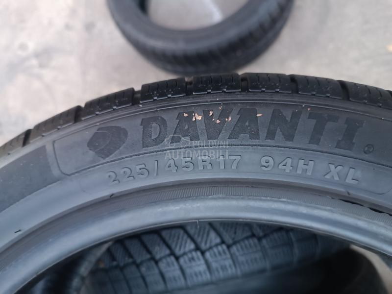 Davanti 225/45 R17 Zimska