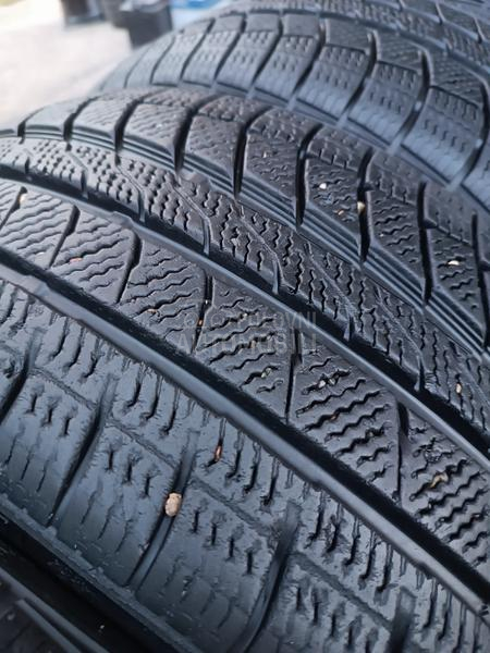 Davanti 225/45 R17 Zimska