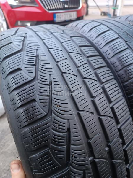 Pirelli 225/55 R17 Zimska