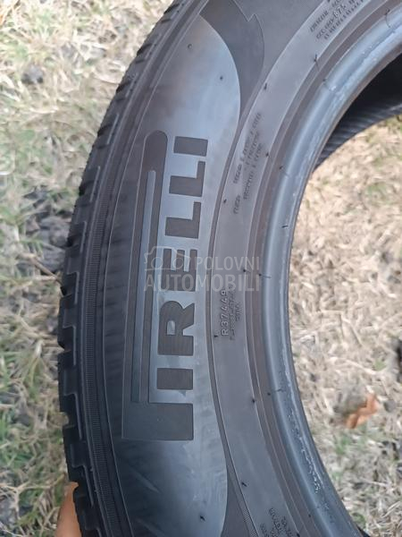 Pirelli 235/60 R18 Zimska