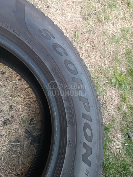 Pirelli 235/60 R18 Zimska