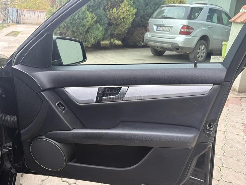 Mercedes Benz C 220 