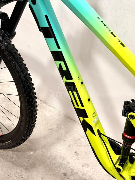 Trek Slash 29