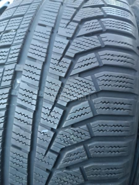 Hankook 225/50 R17 Zimska