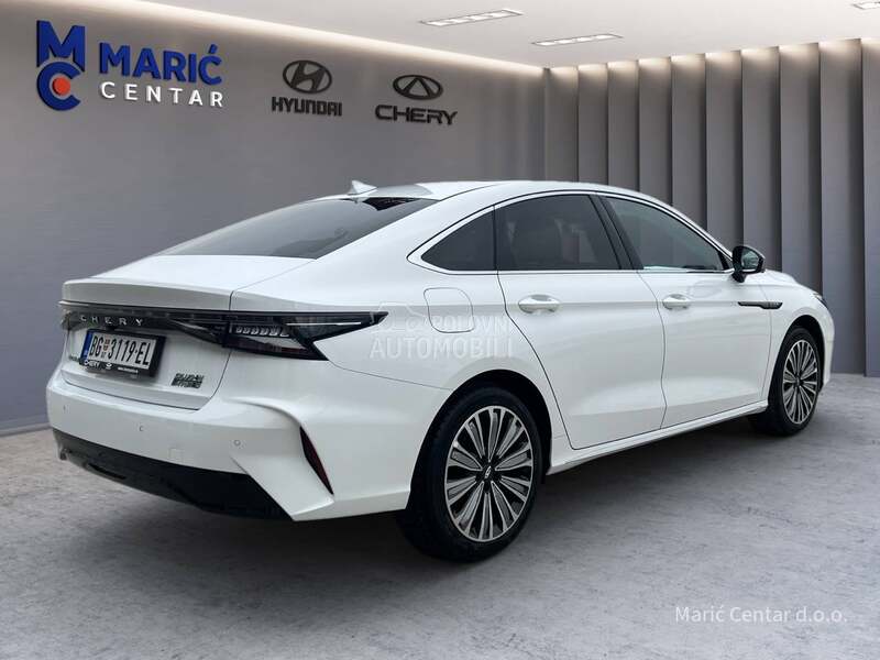 Chery Arrizo 8 PHEV