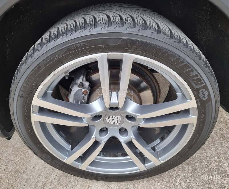 Porsche Cayenne 3.0 d