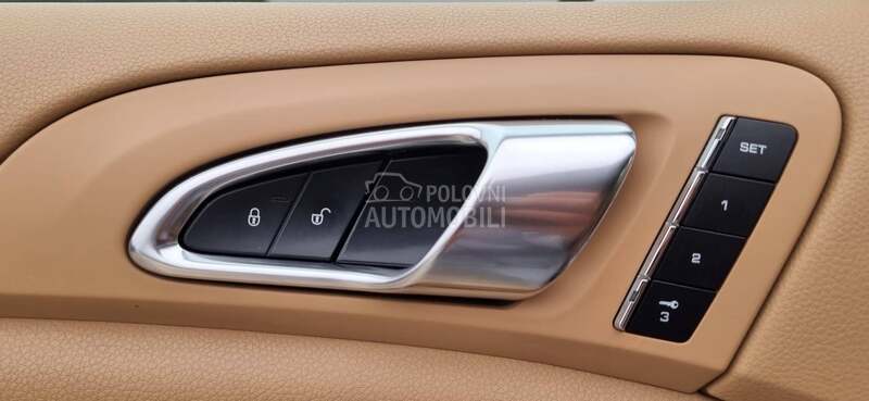 Porsche Cayenne 3.0 d