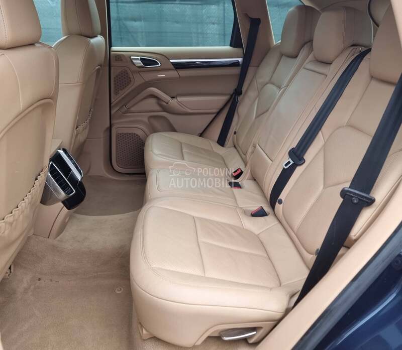 Porsche Cayenne 3.0 d