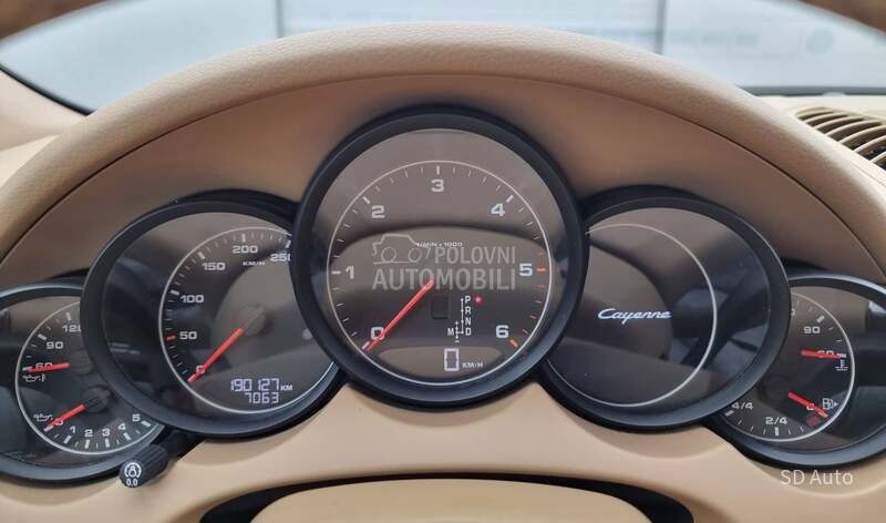 Porsche Cayenne 3.0 d