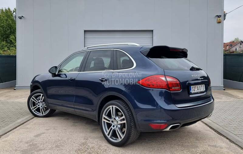Porsche Cayenne 3.0 d