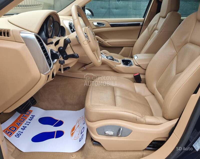 Porsche Cayenne 3.0 d