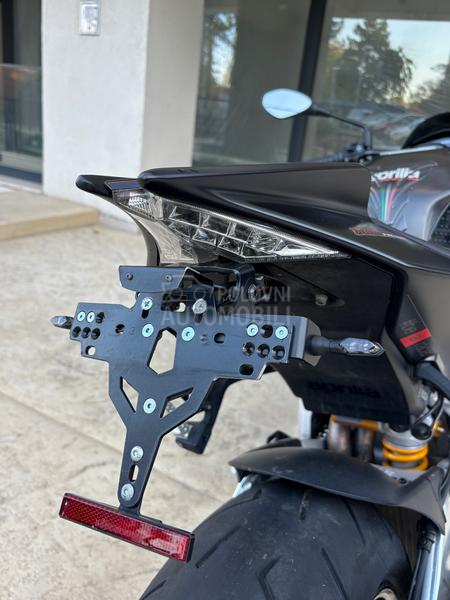 Aprilia tuono v4 factory 1100