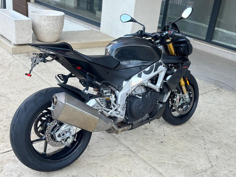 Aprilia tuono v4 factory 1100