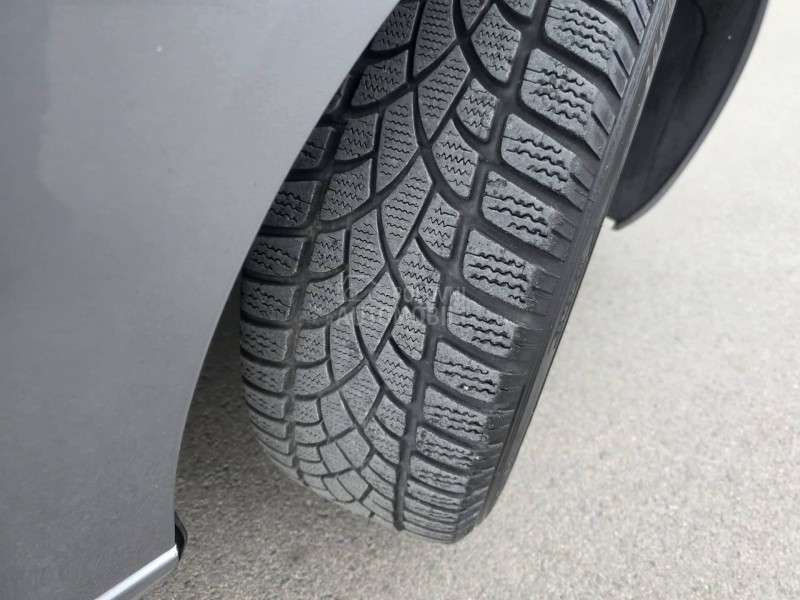 Peugeot 308 1.6e-HDI PANO/LED