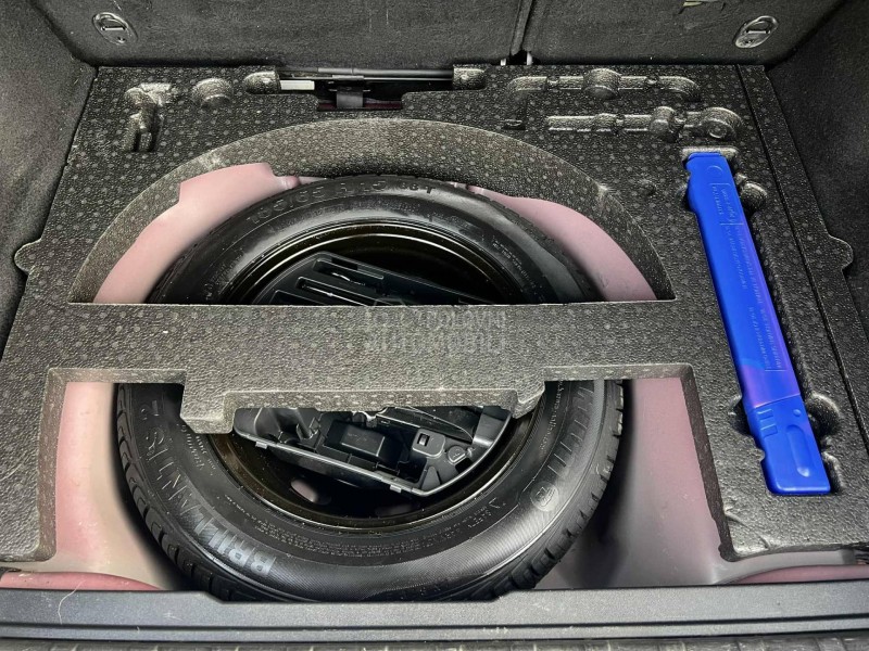 Peugeot 2008 1.2i/Allure/Kam/Led