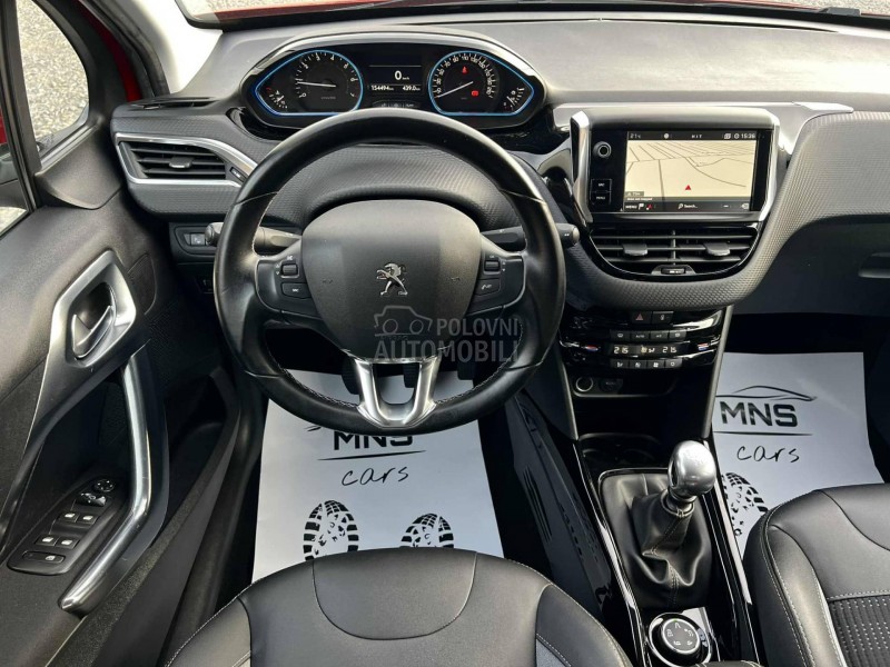 Peugeot 2008 1.2i/Allure/Kam/Led