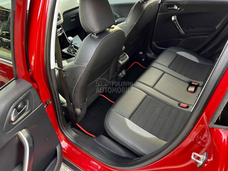 Peugeot 2008 1.2i/Allure/Kam/Led