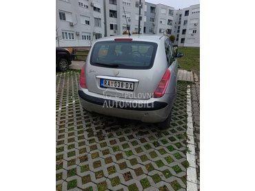 Lancia Ypsilon 1.2  8v