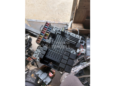 kutija osiguraca za Nissan Qashqai, Qashqai + 2 od 2013. do 2020. god.