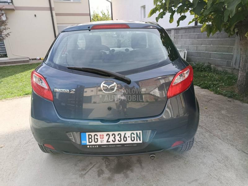 Mazda 2 