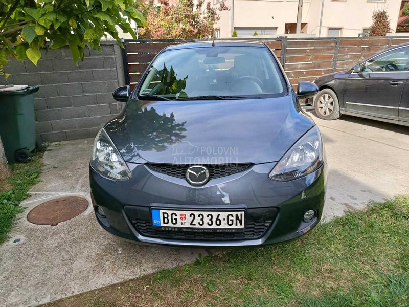 Mazda 2 