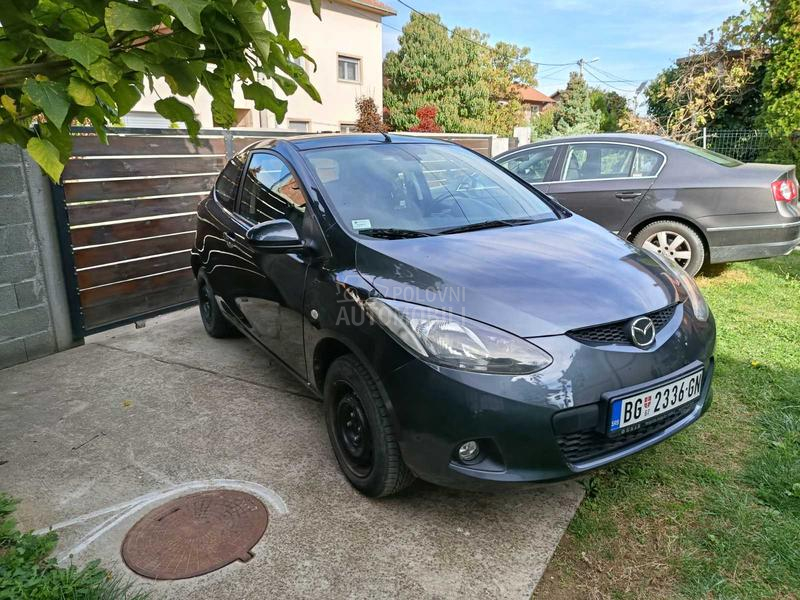 Mazda 2 
