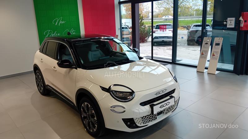 Fiat 600 1.2 HYBRID LA PRIMA