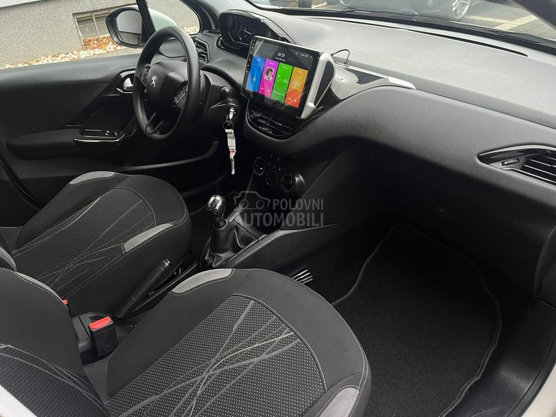 Peugeot 208 1.4hdi