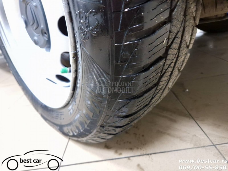 Peugeot Partner 2 KLIZNIH VRATA. KUKA