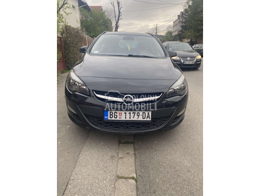 Opel Astra J 