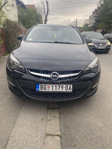 Opel Astra J 