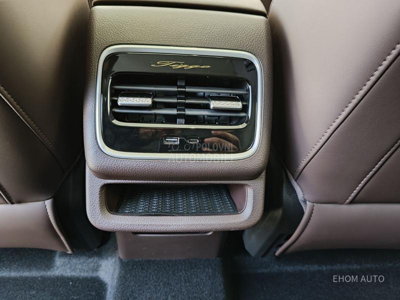 Chery Tiggo 8 1.6 T-GDi NOBLE