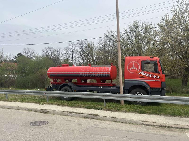 Mercedes Benz ATEGO 823