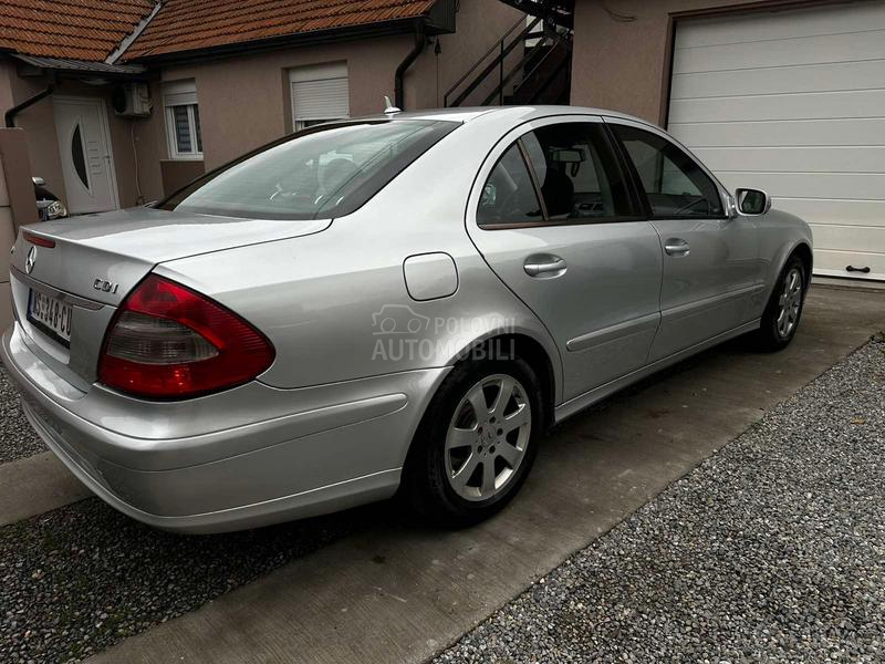 Mercedes Benz E 220 E200 CDI
