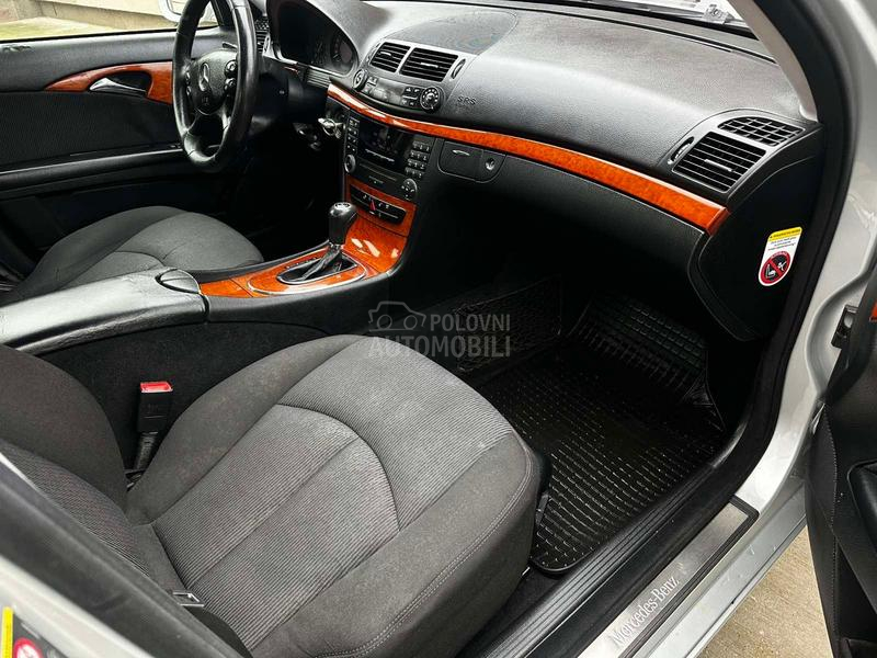 Mercedes Benz E 220 E200 CDI